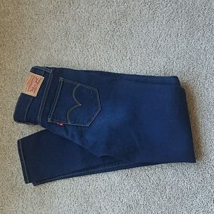Levi's 711 Skinny Jeans, Dark Wash, Size 28x30, EUC